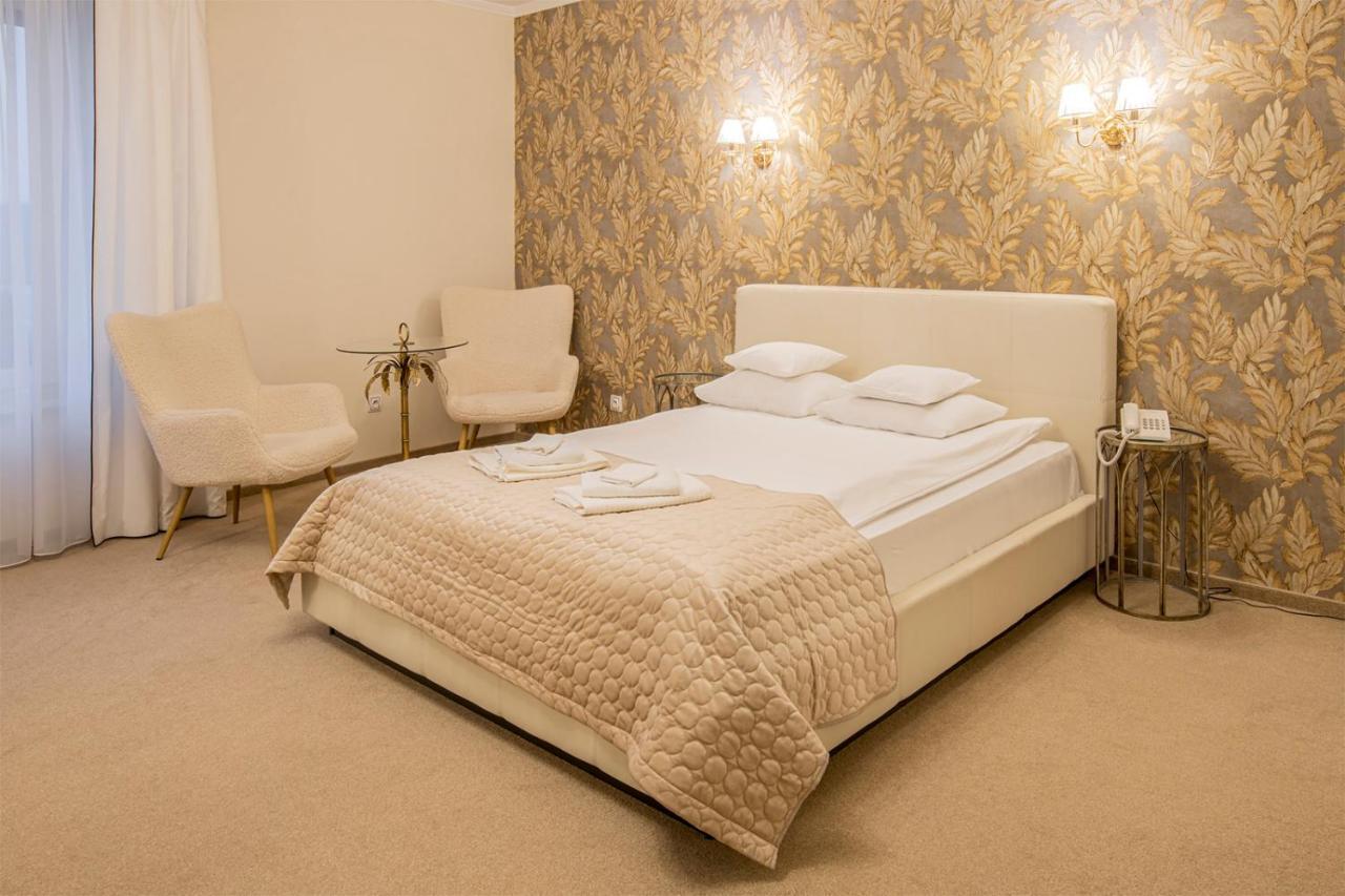 Restauracja Joanna Otel Kluczbork Dış mekan fotoğraf