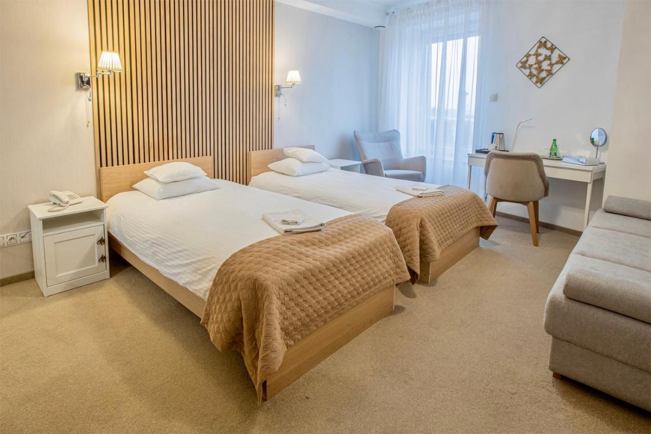 Restauracja Joanna Otel Kluczbork Dış mekan fotoğraf