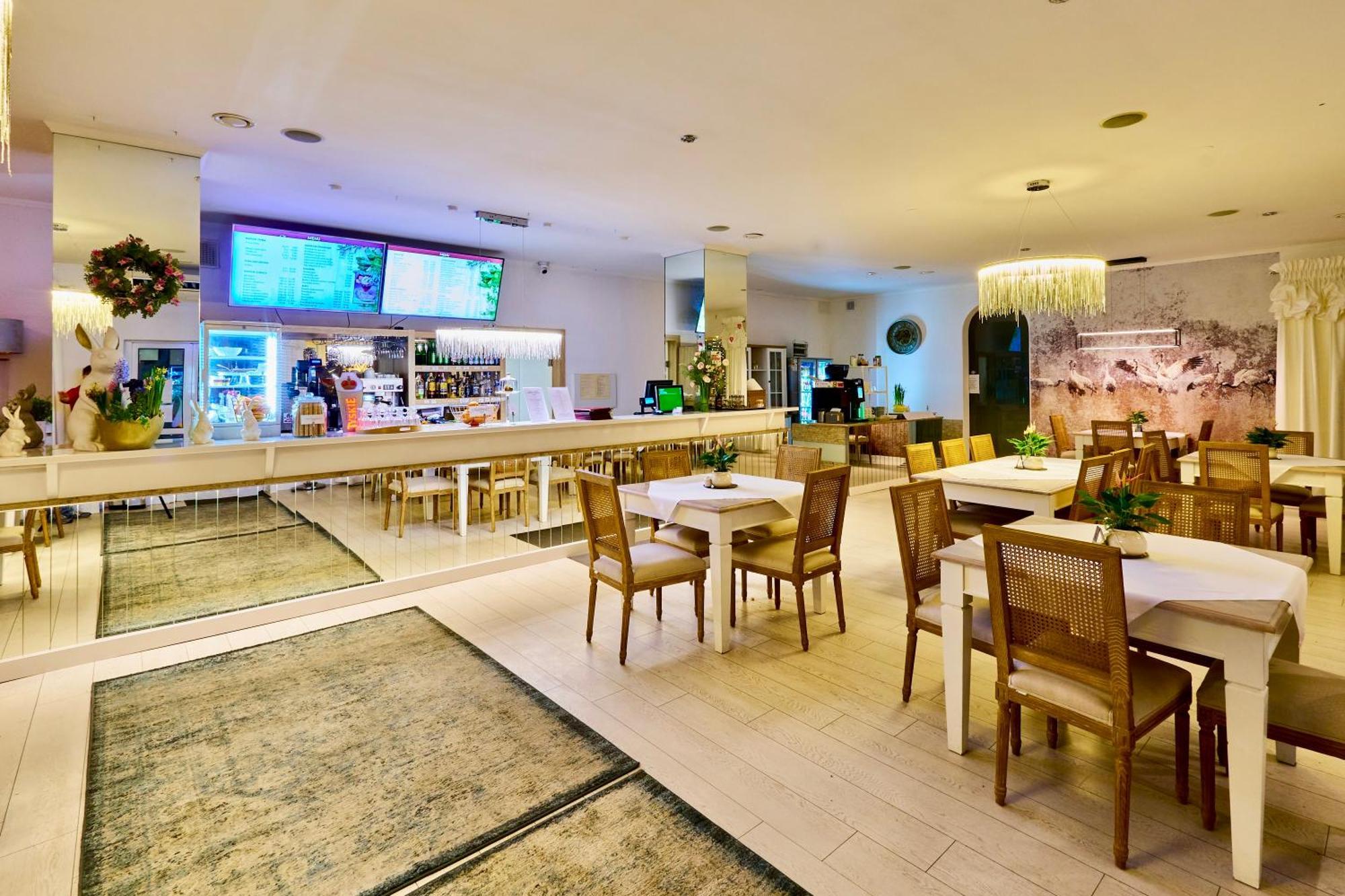 Restauracja Joanna Otel Kluczbork Dış mekan fotoğraf