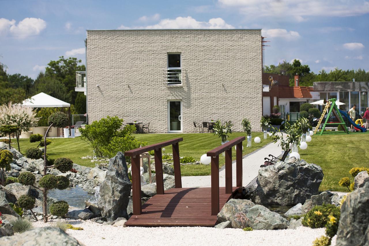 Restauracja Joanna Otel Kluczbork Dış mekan fotoğraf